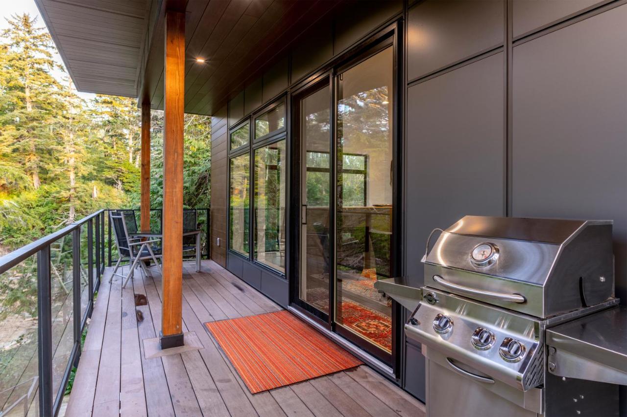 Storm Cove Suites Ucluelet Esterno foto
