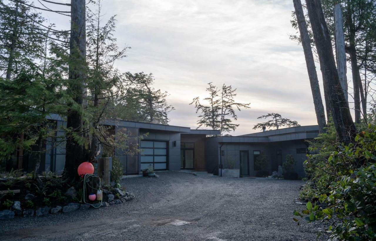 Storm Cove Suites Ucluelet Esterno foto